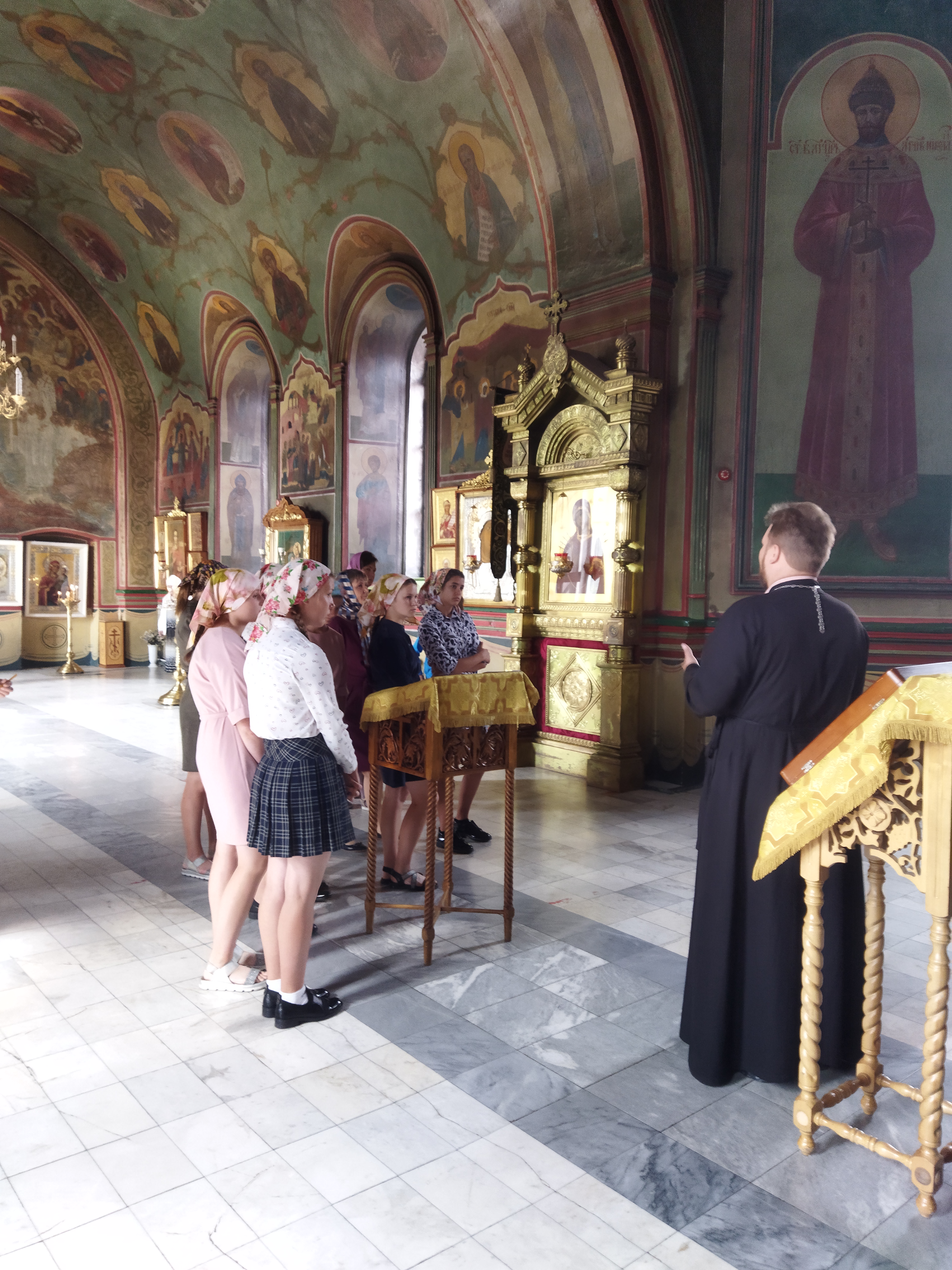 фото Экскурсия в кафедральный собор святого  Александра Невского